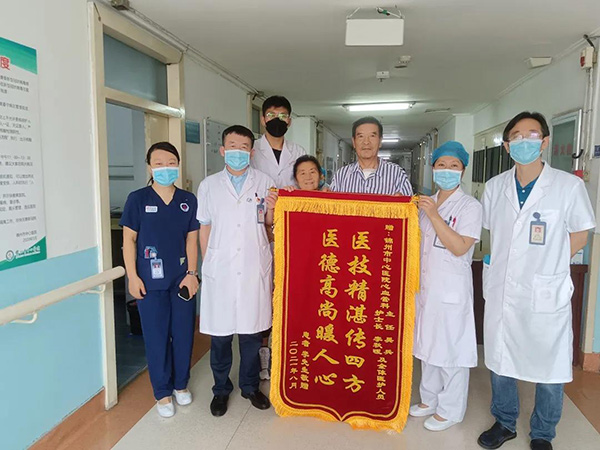 錦州市中心醫(yī)院外科黨總支“四比四看爭先鋒 戰(zhàn)斗堡壘展風(fēng)采”活動進(jìn)行時