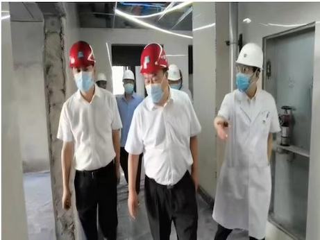 市委書記王德佳一行到錦州市中心醫(yī)院 調(diào)研重點?？平ㄔO(shè)和門急診大樓建設(shè)項目進展情況