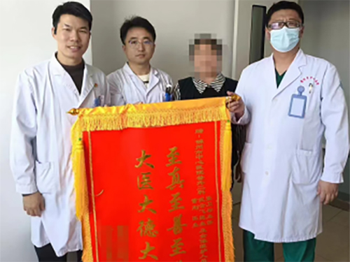 優(yōu)勢(shì)技術(shù) | 不開(kāi)刀取膽管結(jié)石 普外二科成功完成經(jīng)內(nèi)鏡逆行胰膽管造影（ERCP）+膽總管取石術(shù)